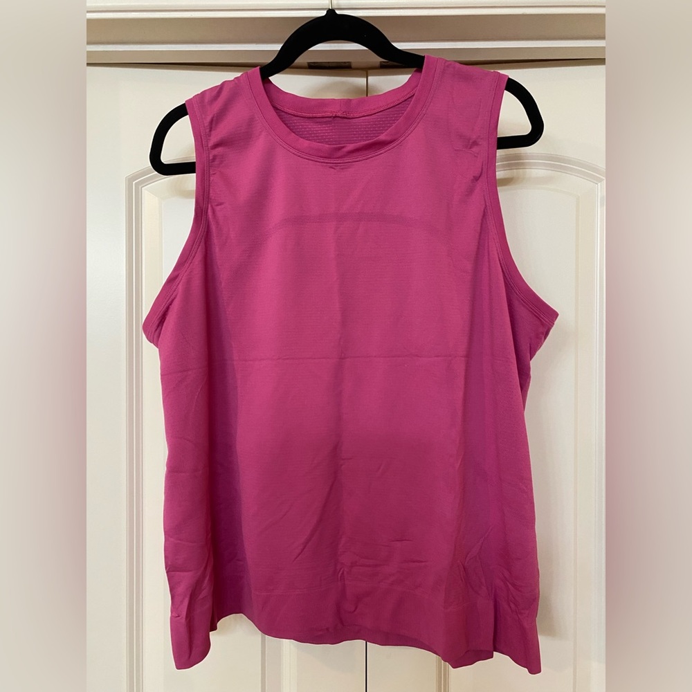 lululemon women’s tank top